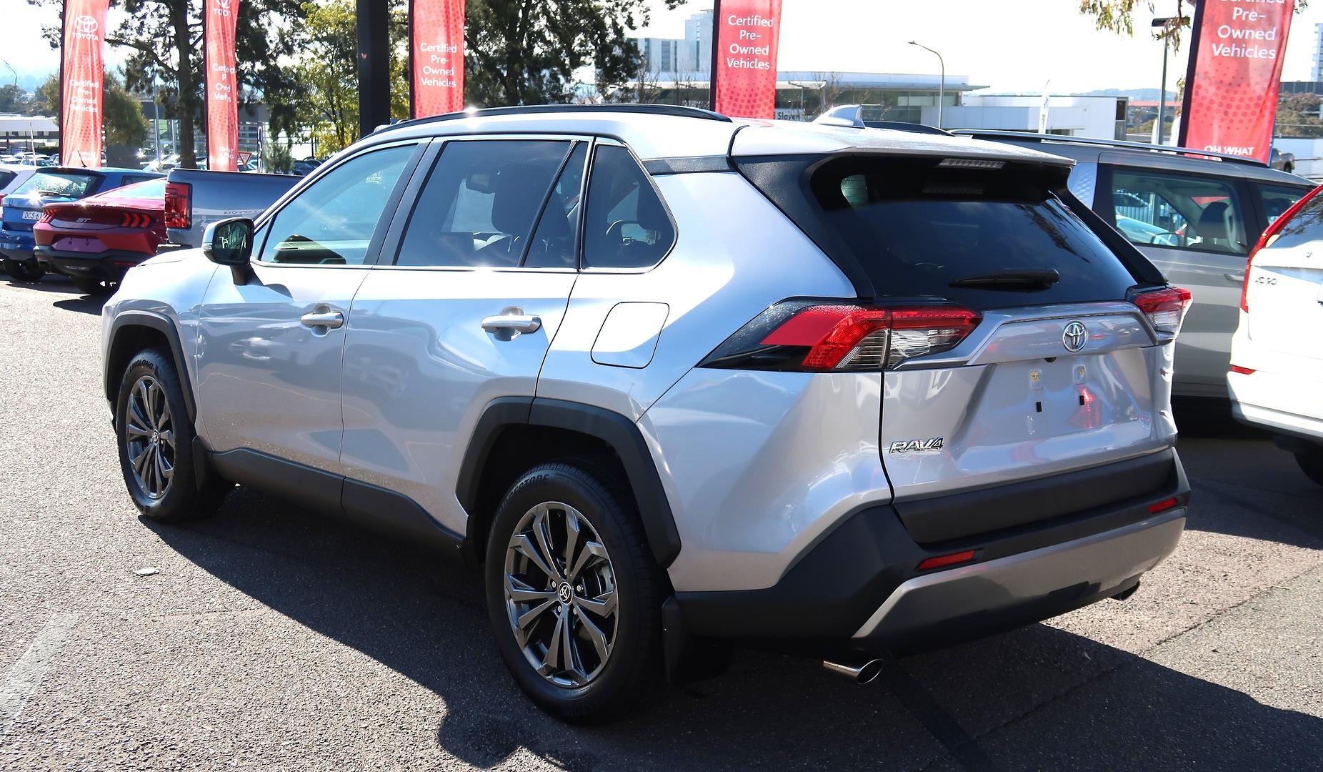 2024 Toyota RAV4 GXL-2WD in Silver
