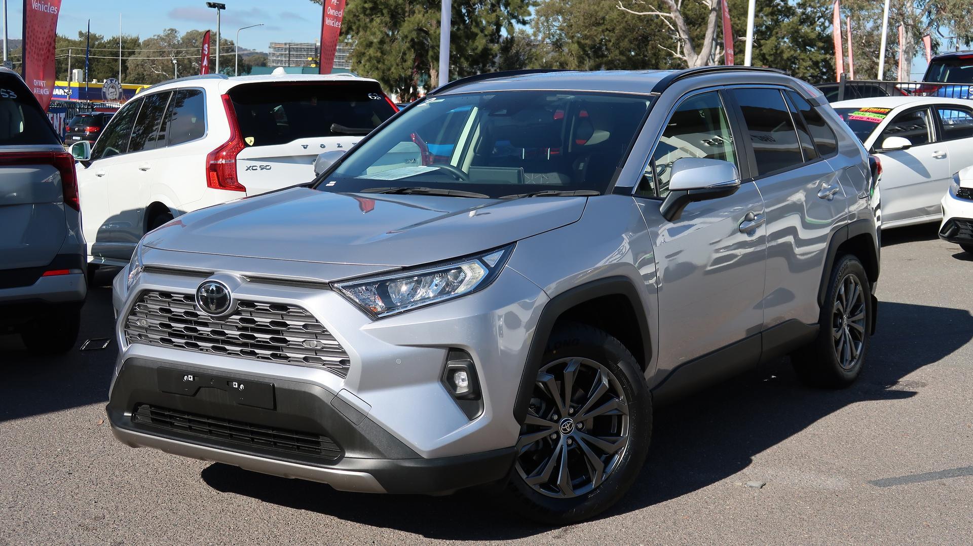 2024 Toyota RAV4 GXL-2WD in Silver