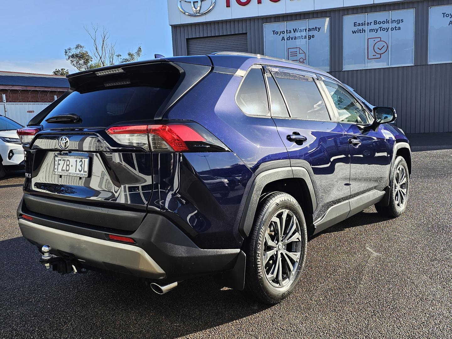 2022 Toyota RAV4 GXL-2WD in Blue