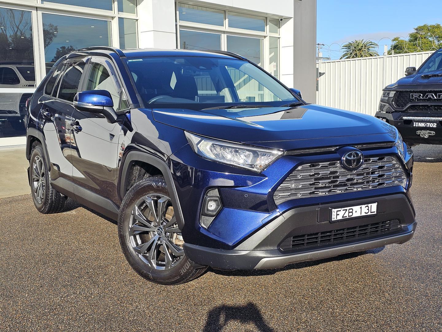 2022 Toyota RAV4 GXL-2WD in Blue