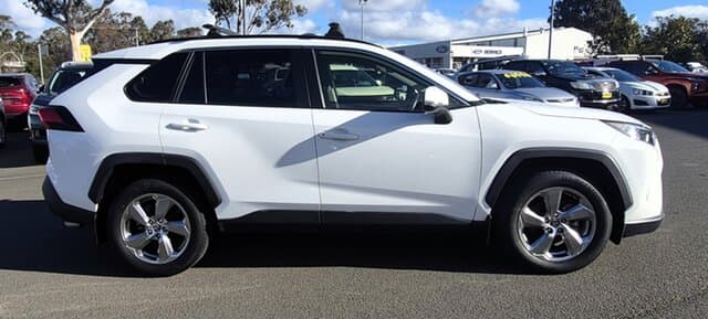 2021 Toyota RAV4 GXL-2WD in White