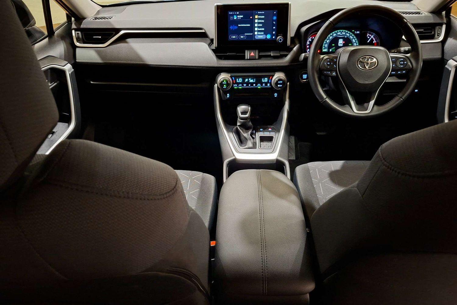 2022 Toyota RAV4 GXL-2WD in Silver