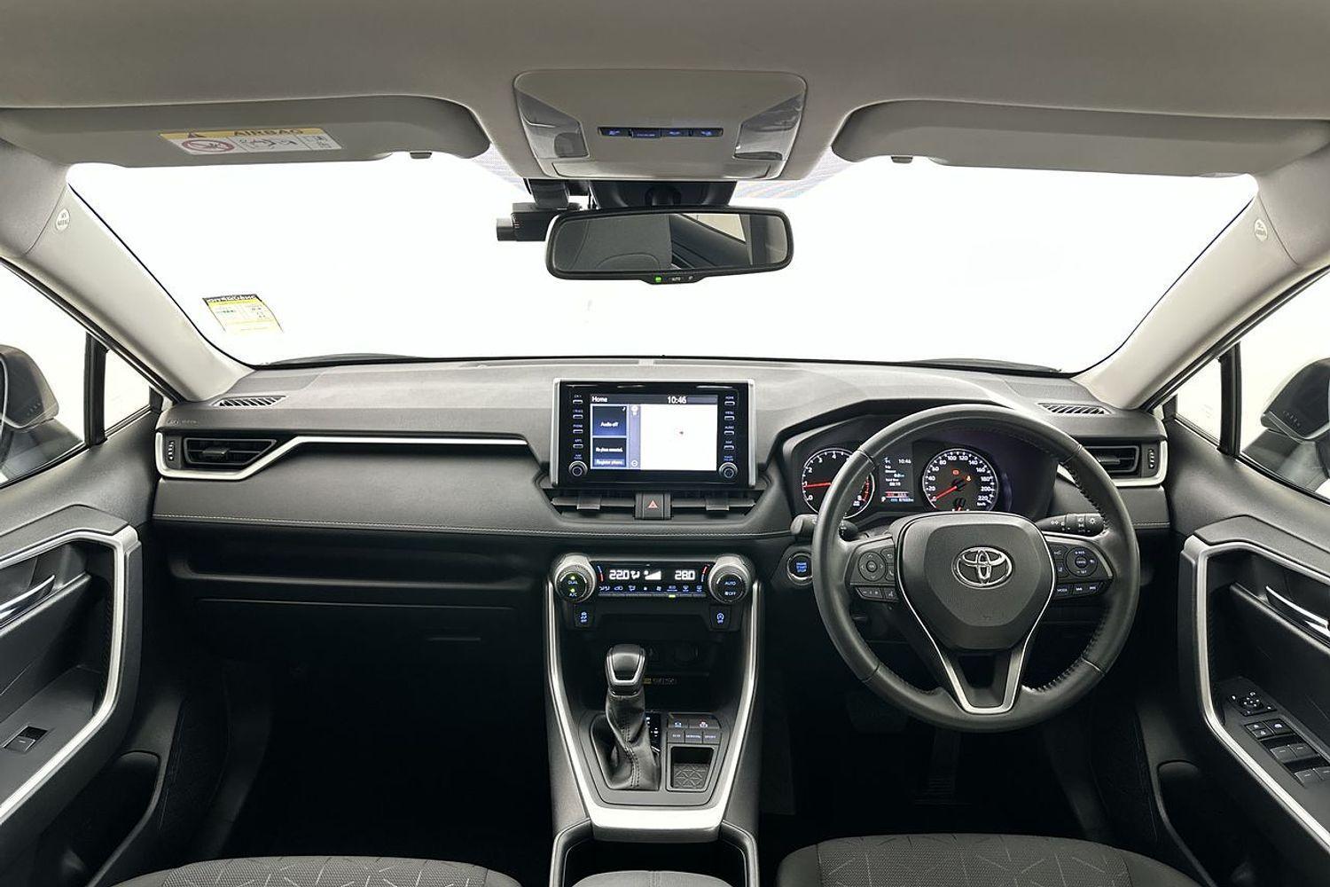 2022 Toyota RAV4 GXL-2WD in White