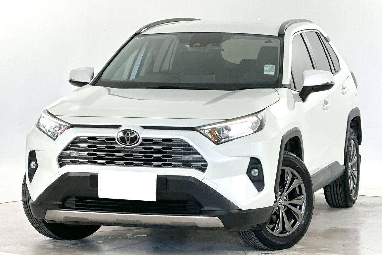 2022 Toyota RAV4 GXL-2WD in White