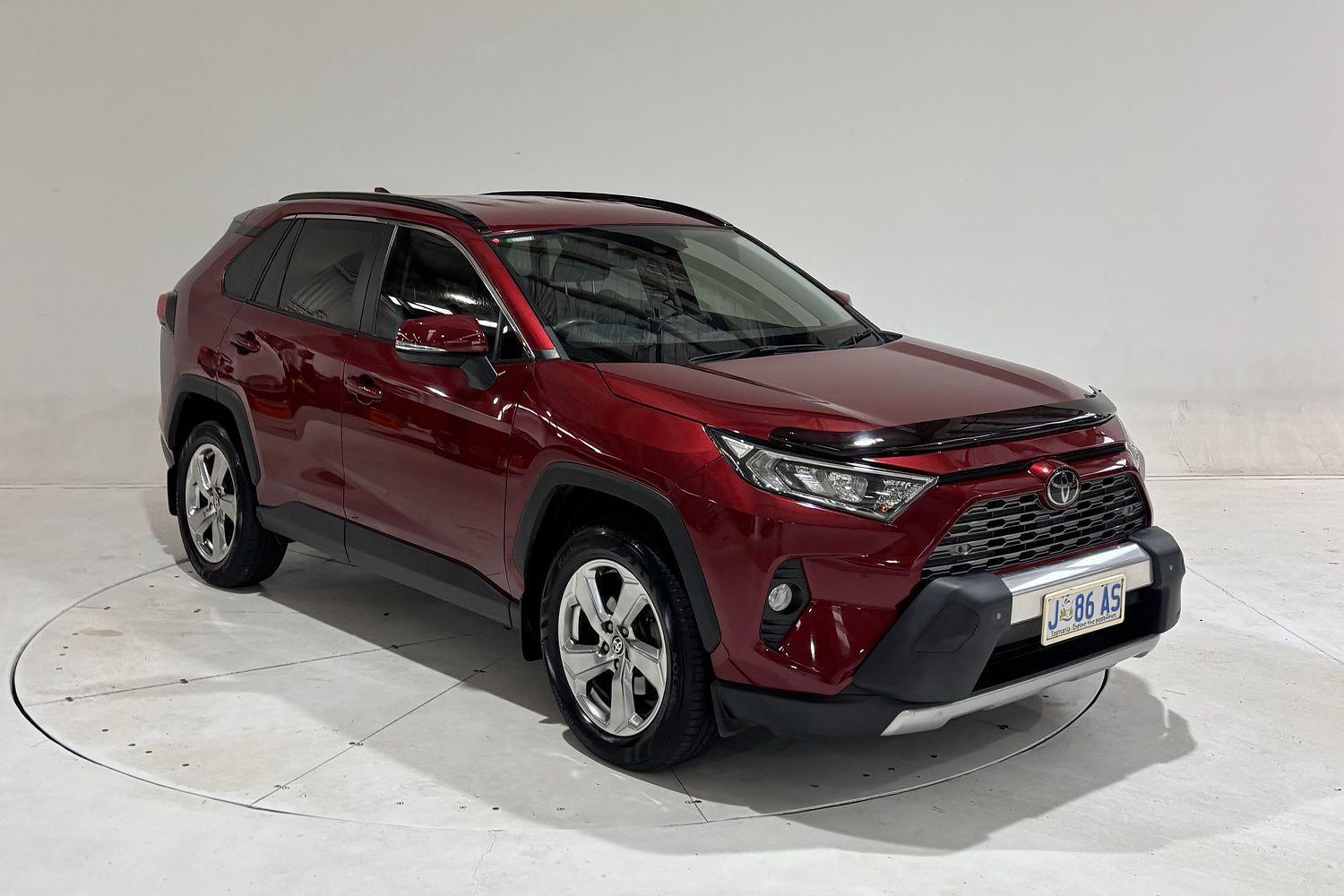 2020 Toyota RAV4 GXL-2WD in Red