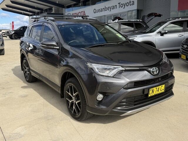 2017 Toyota RAV4 GXL-2WD in Silver