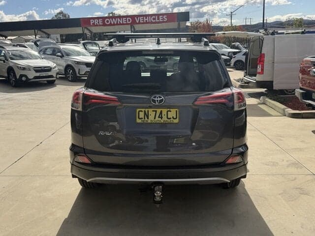 2017 Toyota RAV4 GXL-2WD in Silver