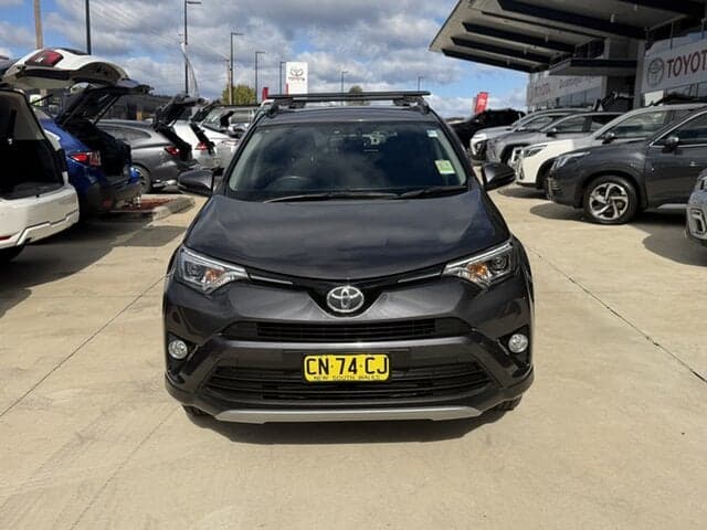 2017 Toyota RAV4 GXL-2WD in Silver