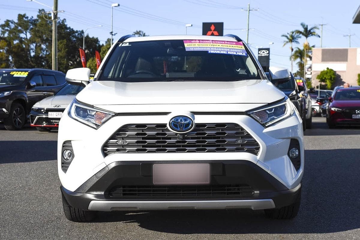 2019 Toyota RAV4 Cruiser 2WD in White