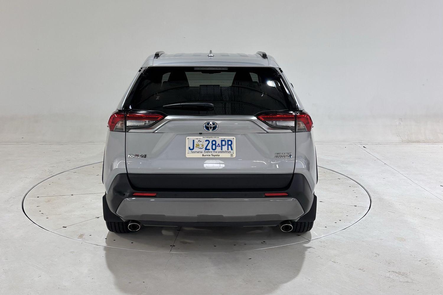 2021 Toyota RAV4 Cruiser 2WD in Silver