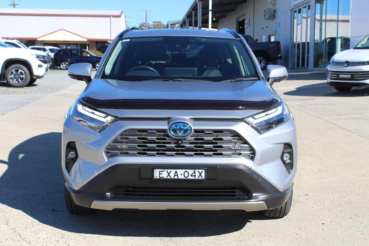 2022 Toyota RAV4 Cruiser 2WD in Silver