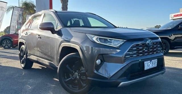 2020 Toyota RAV4 Cruiser 2WD in Silver