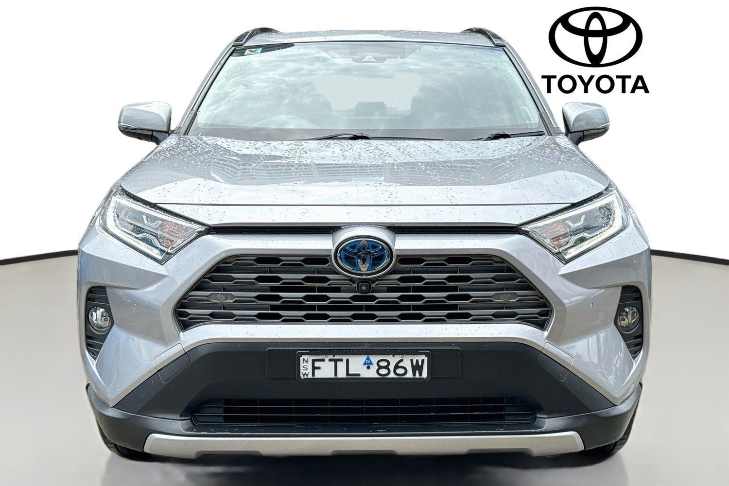 2021 Toyota RAV4 Cruiser 2WD in Silver
