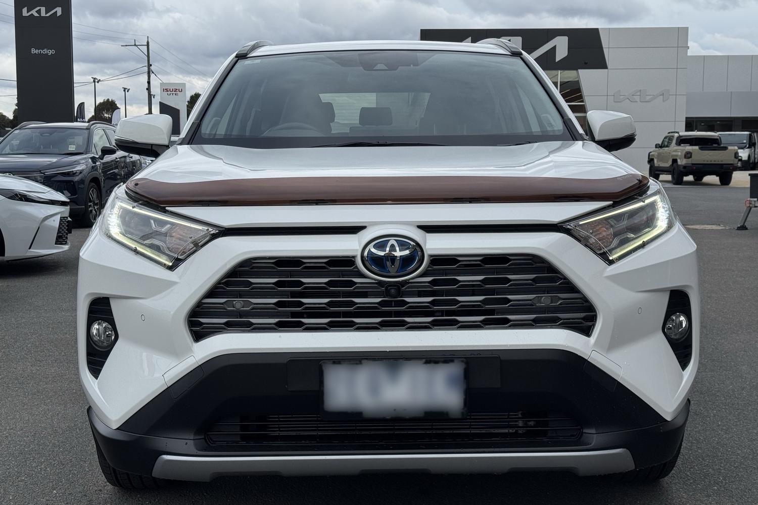 2021 Toyota RAV4 Cruiser 2WD in White