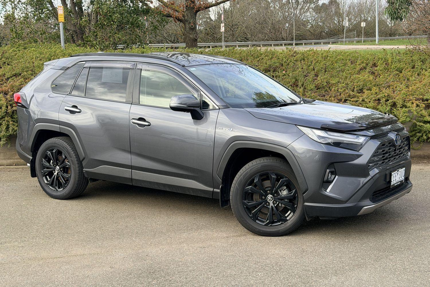 2023 Toyota RAV4 Cruiser 2WD in Silver