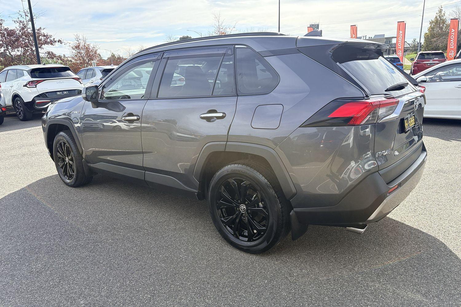 2023 Toyota RAV4 Cruiser 2WD in Silver