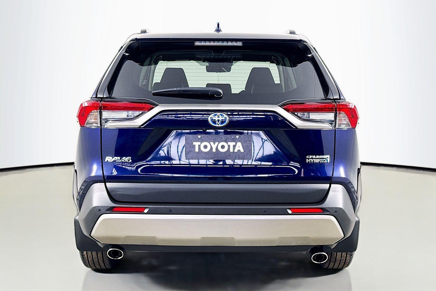2023 Toyota RAV4 Cruiser in Blue