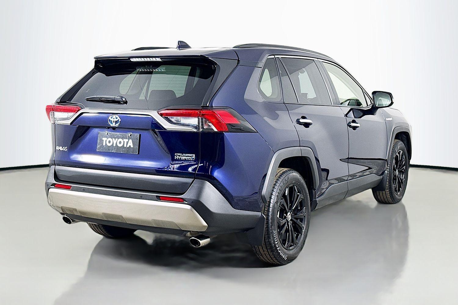 2023 Toyota RAV4 Cruiser in Blue