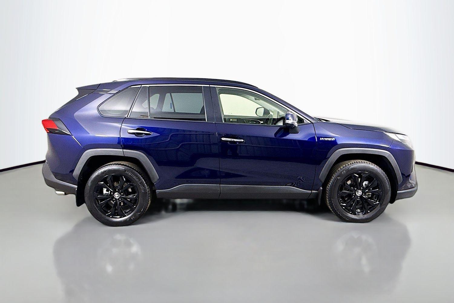 2023 Toyota RAV4 Cruiser in Blue
