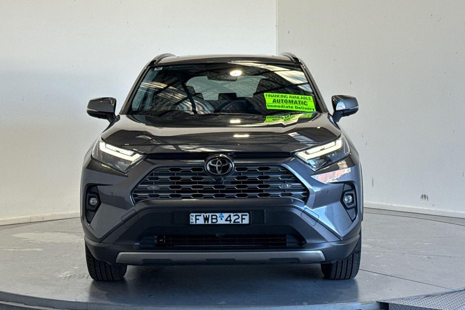 2025 Toyota RAV4 Cruiser in Grey