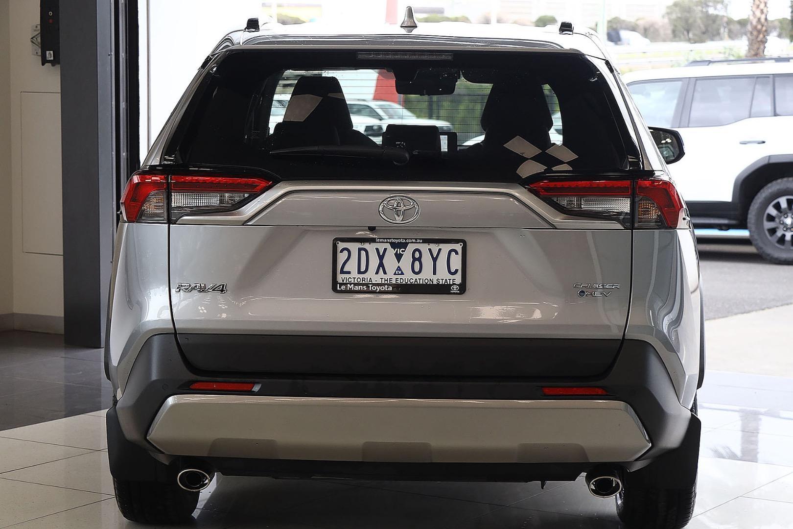 2025 Toyota RAV4 Cruiser 2WD in Silver