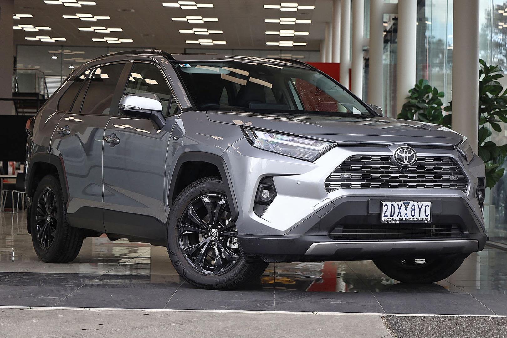 2025 Toyota RAV4 Cruiser 2WD in Silver