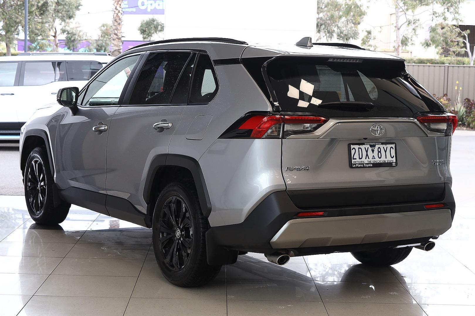 2025 Toyota RAV4 Cruiser 2WD in Silver