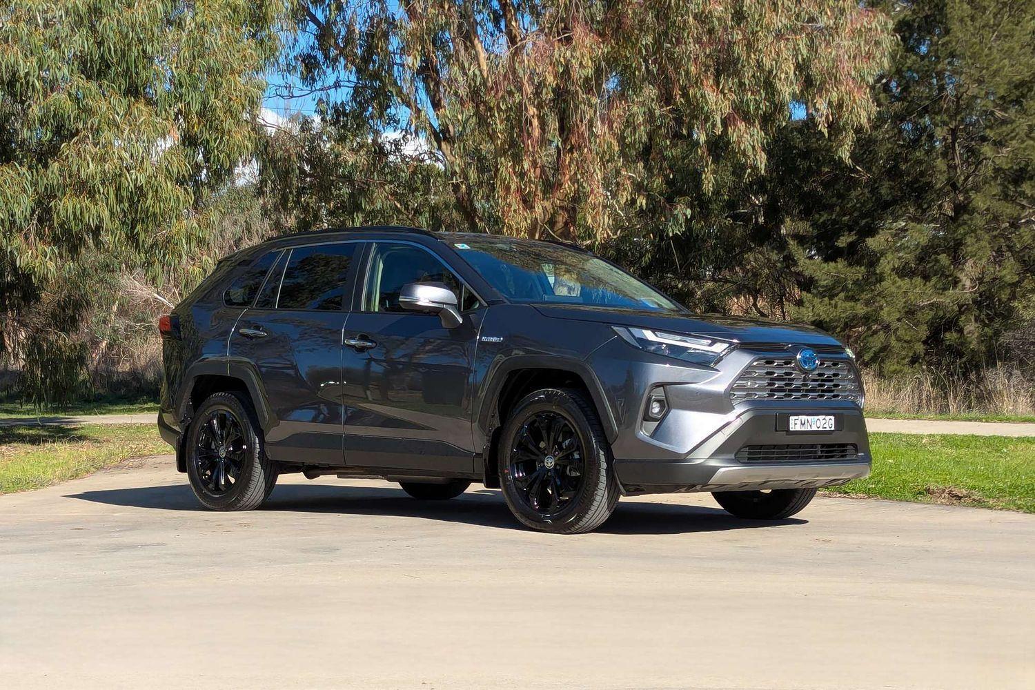 2024 Toyota RAV4 Cruiser 2WD in Silver