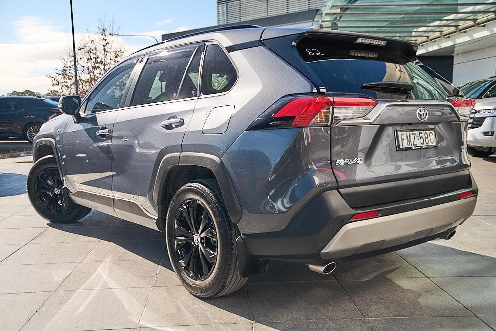2025 Toyota RAV4 Cruiser 2WD in Silver