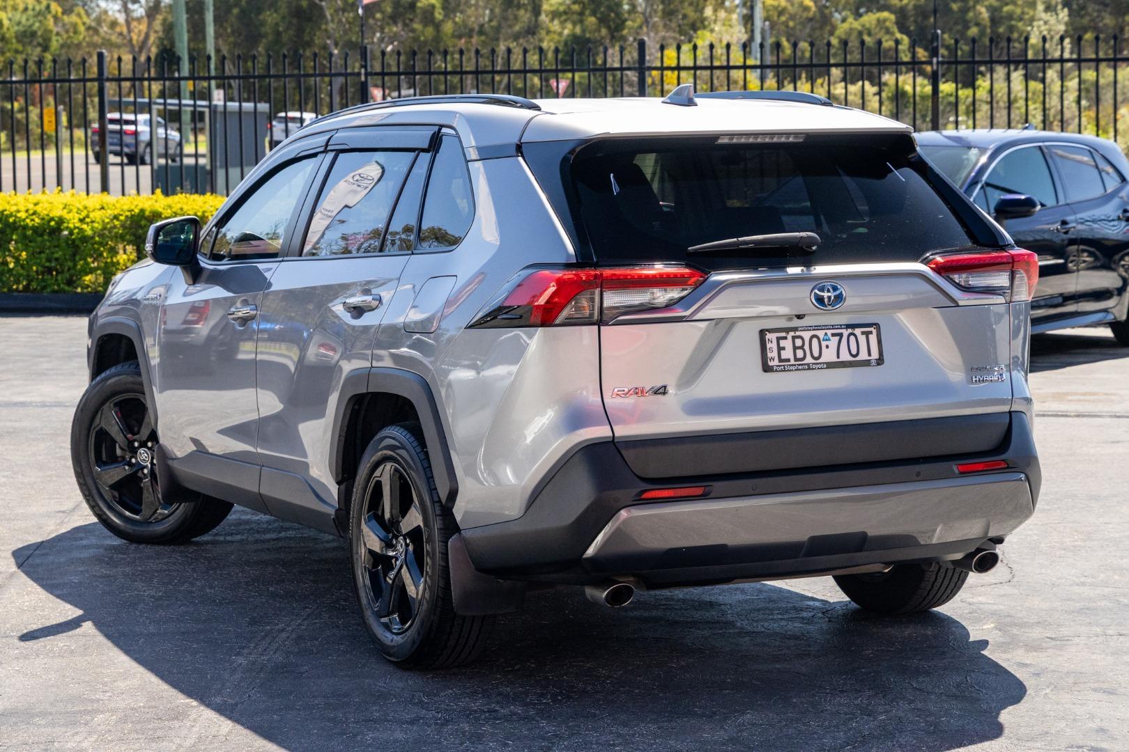 2019 Toyota RAV4 Cruiser 2WD in Silver