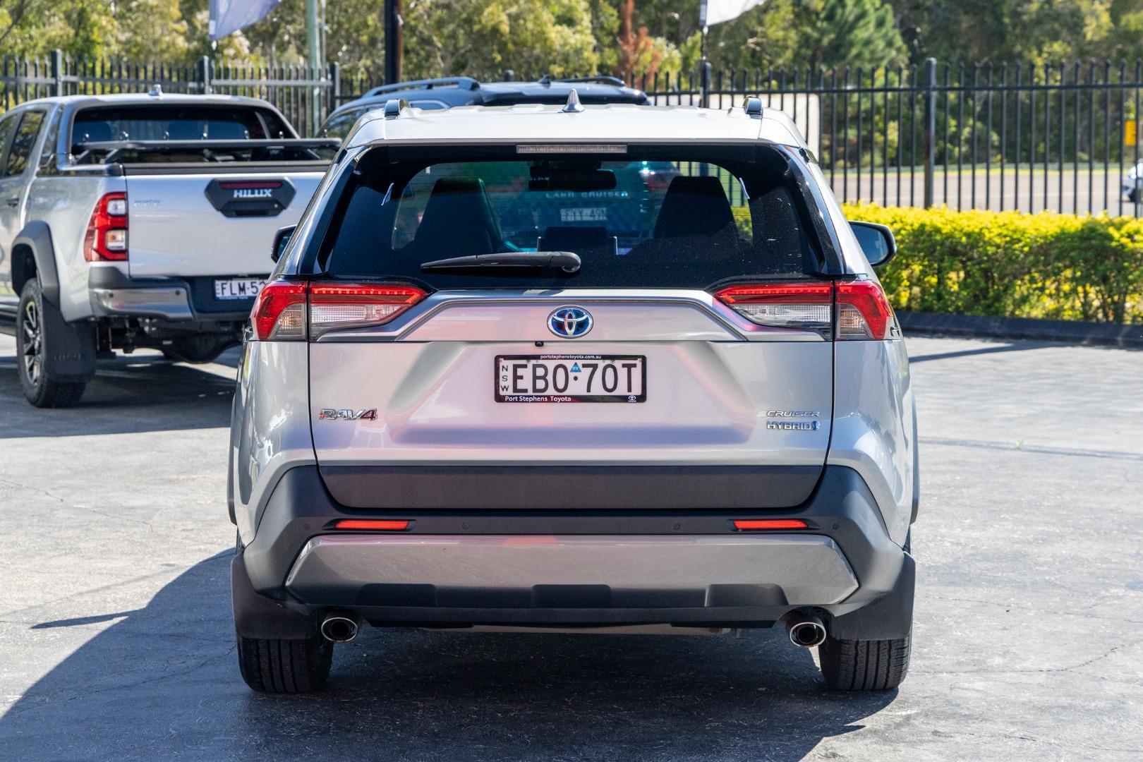 2019 Toyota RAV4 Cruiser 2WD in Silver