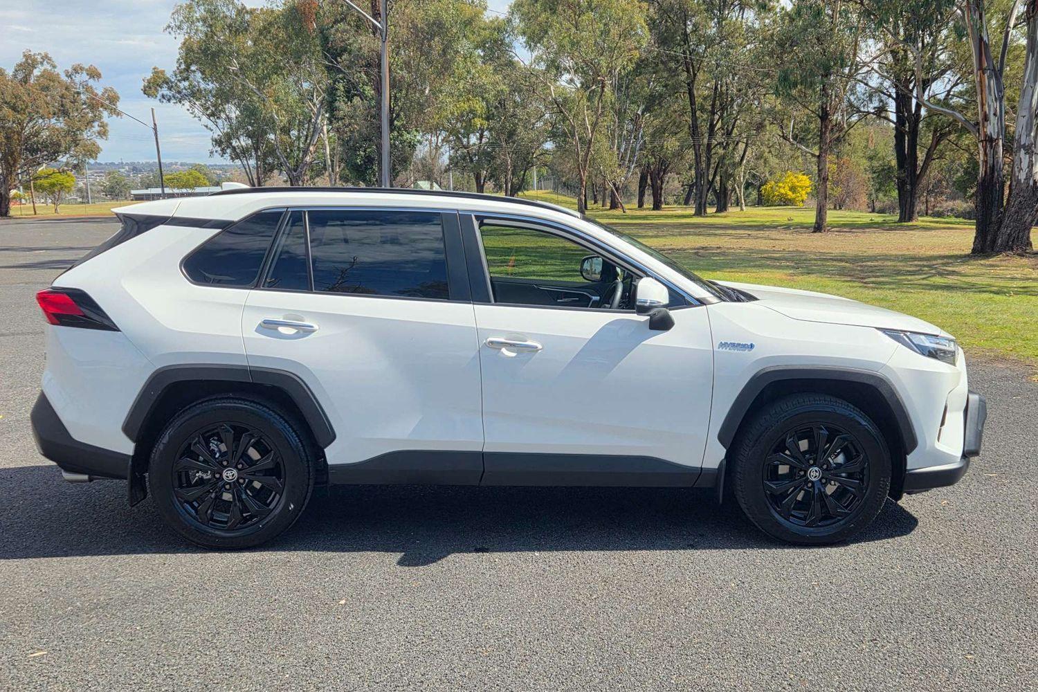 2024 Toyota RAV4 Cruiser 2WD in White