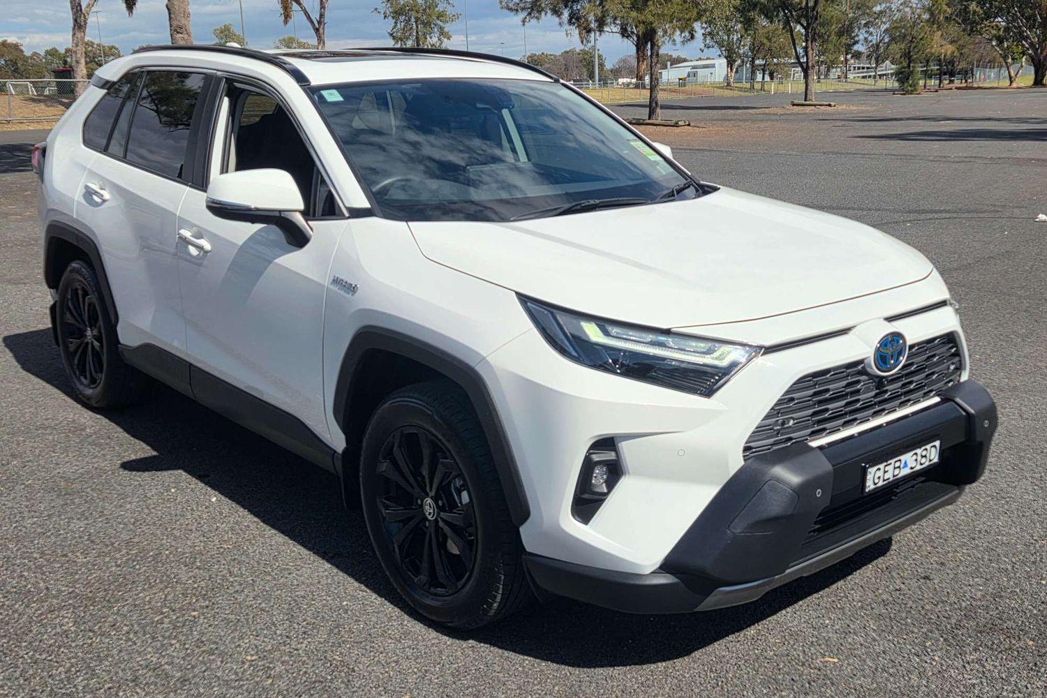 2024 Toyota RAV4 Cruiser 2WD in White
