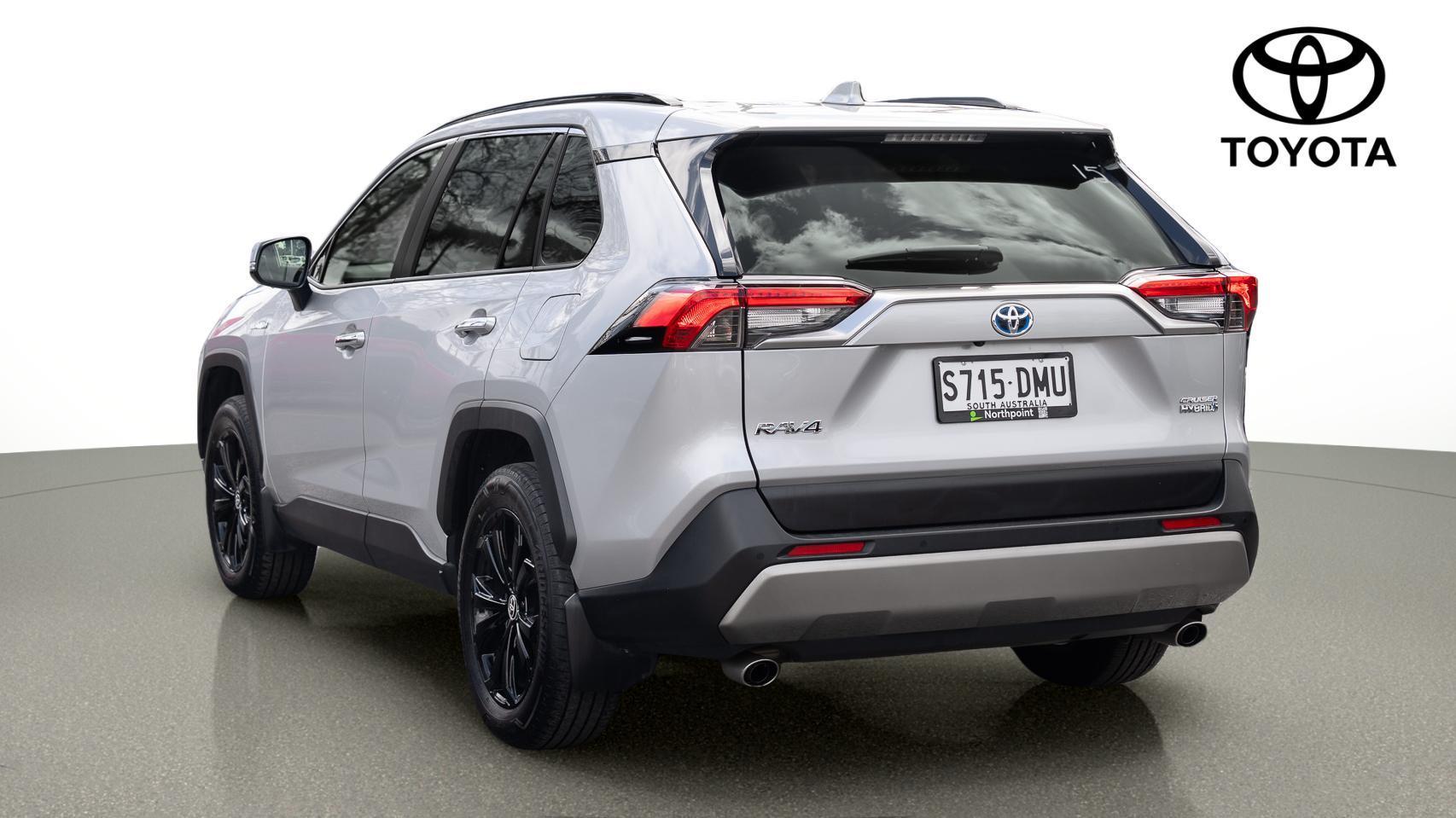 2024 Toyota RAV4 Cruiser 2WD in Silver