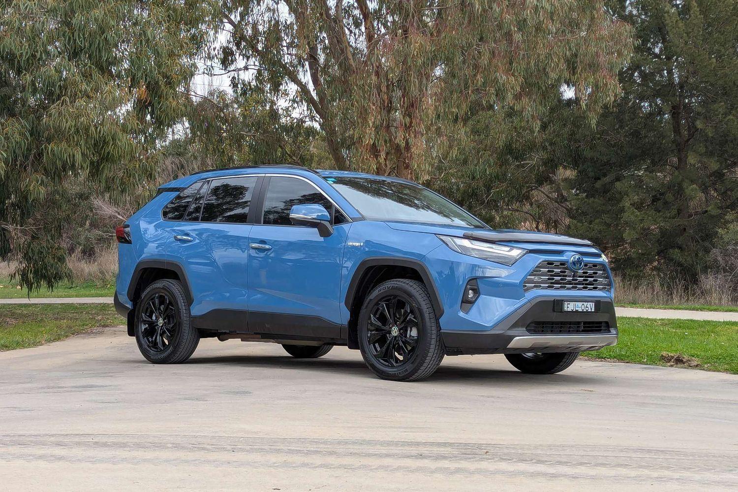 2024 Toyota RAV4 Cruiser in Blue