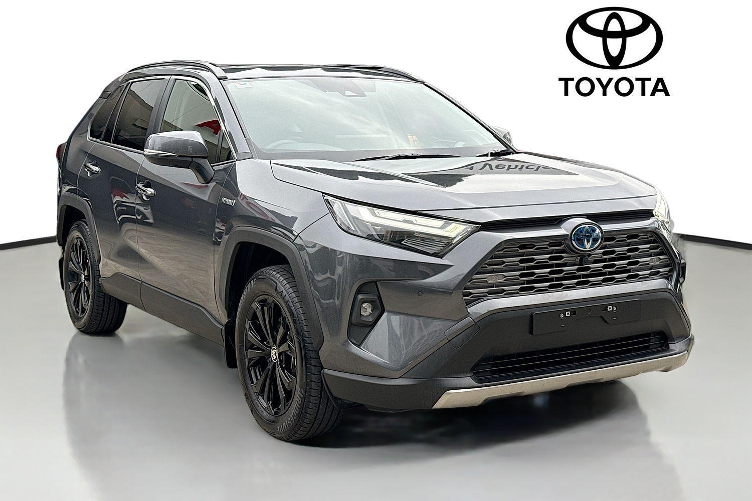 2024 Toyota RAV4 Cruiser 2WD in Silver