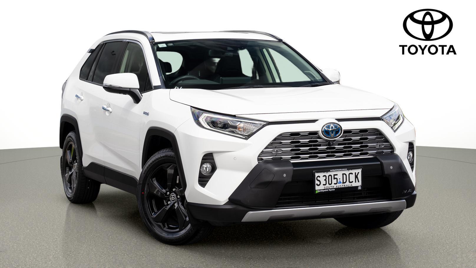 2021 Toyota RAV4 Cruiser 2WD in White