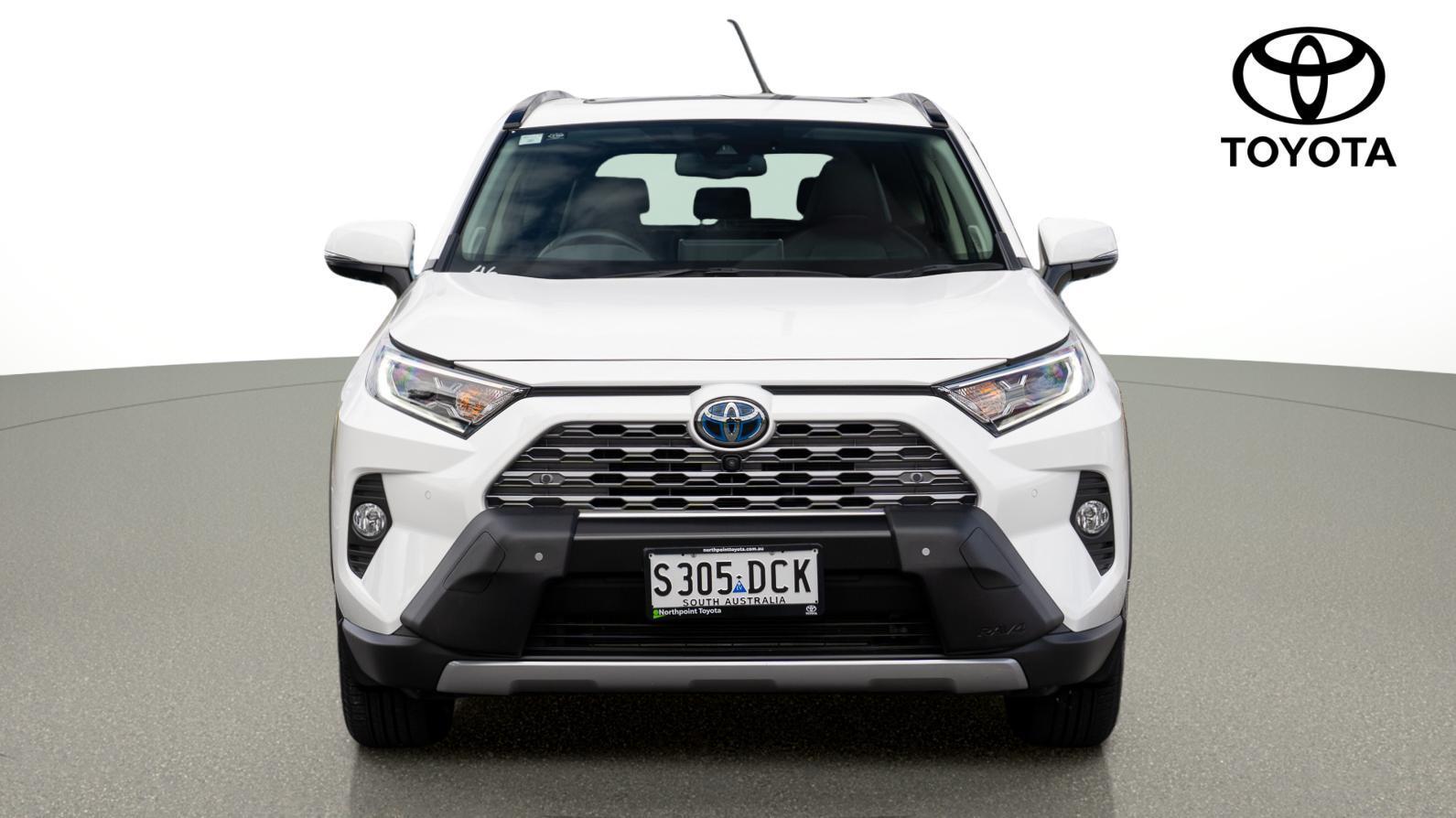 2021 Toyota RAV4 Cruiser 2WD in White