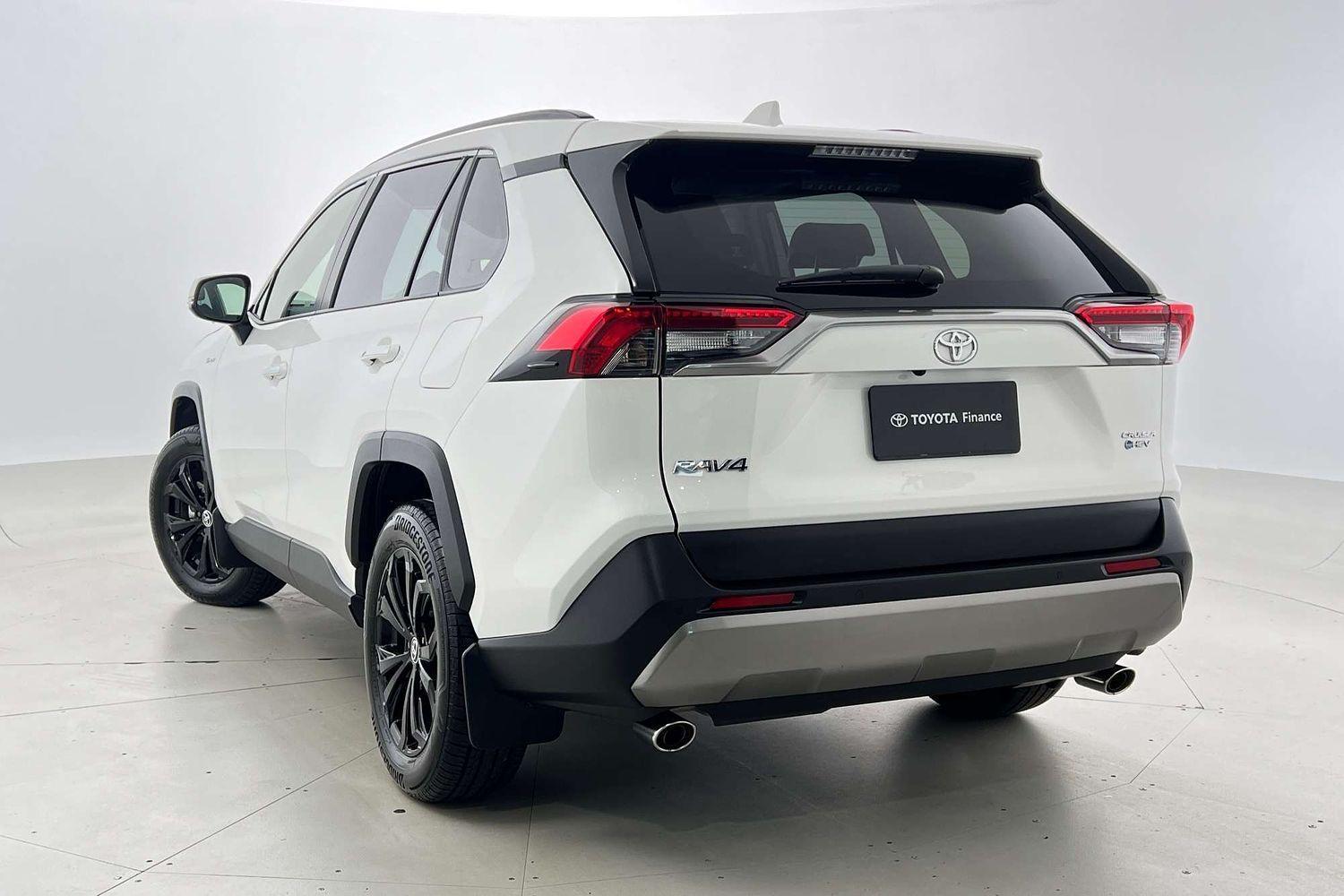 2025 Toyota RAV4 Cruiser 2WD in White