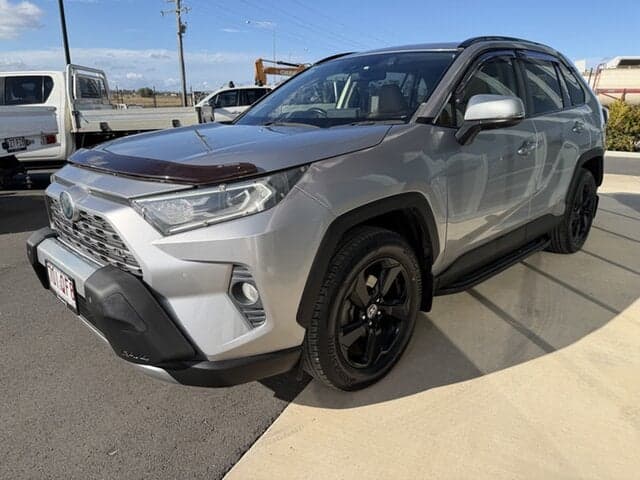 2020 Toyota RAV4 Cruiser 2WD in Silver