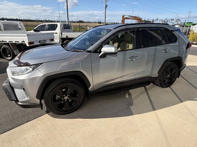 2020 Toyota RAV4 Cruiser 2WD in Silver