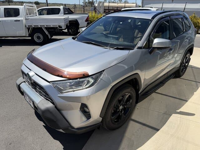 2020 Toyota RAV4 Cruiser 2WD in Silver