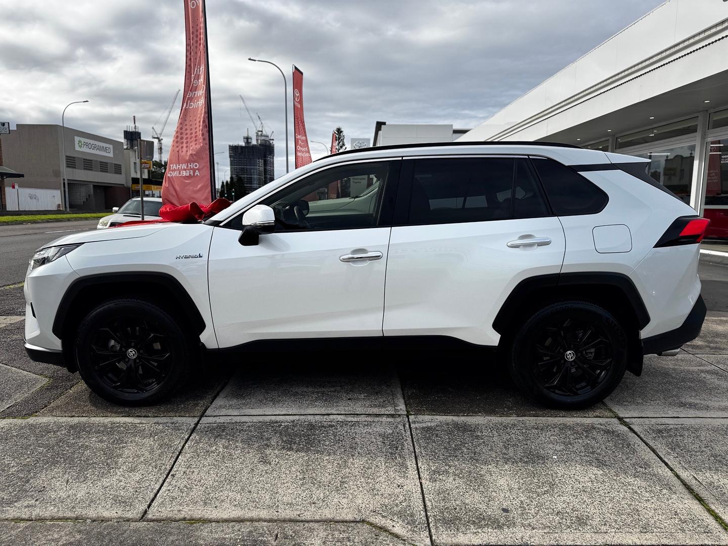 2023 Toyota RAV4 Cruiser 2WD in White