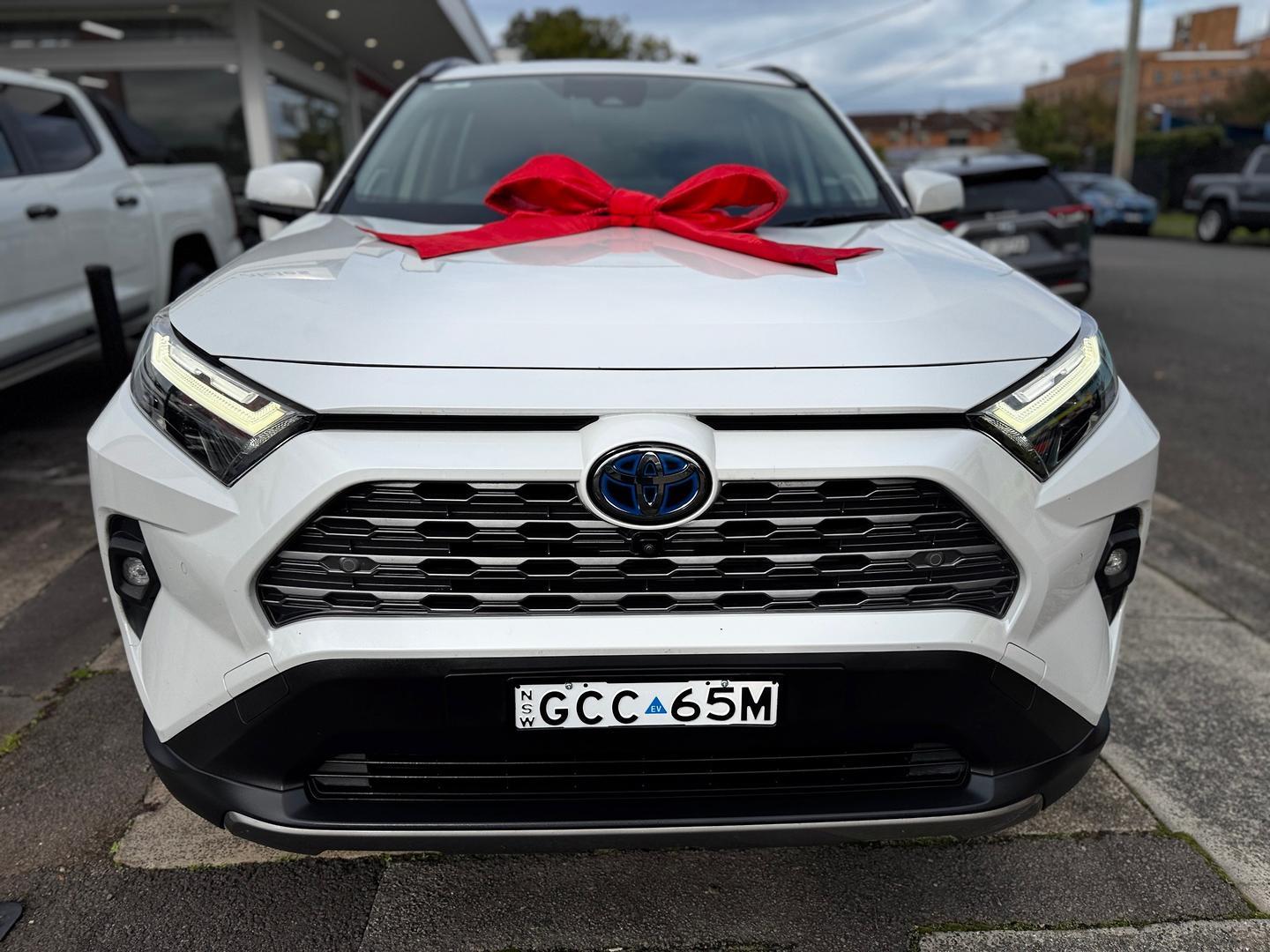 2023 Toyota RAV4 Cruiser 2WD in White