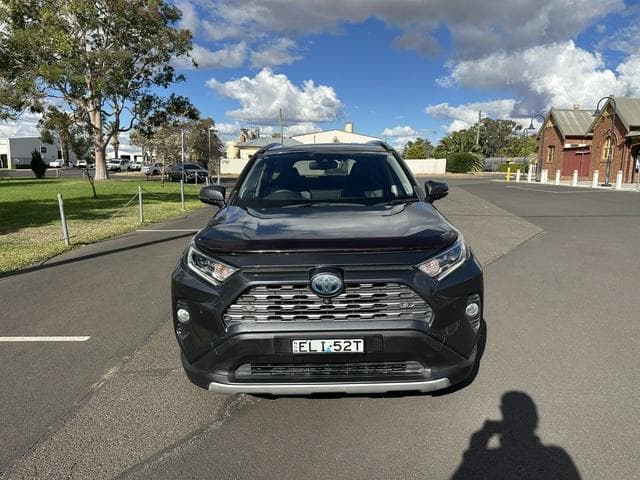 2021 Toyota RAV4 Cruiser 2WD in Silver