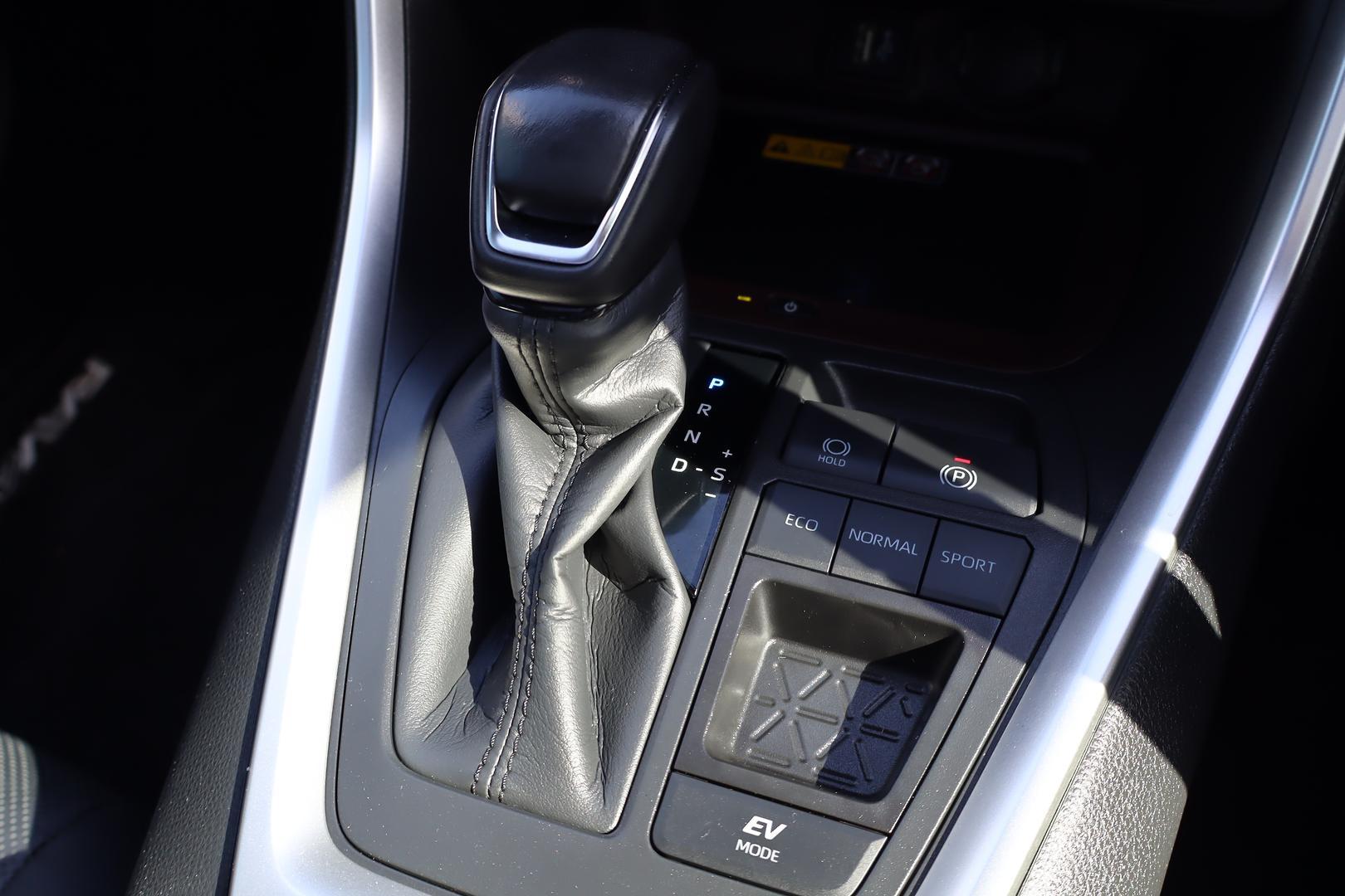 2025 Toyota RAV4 Cruiser 2WD in Silver