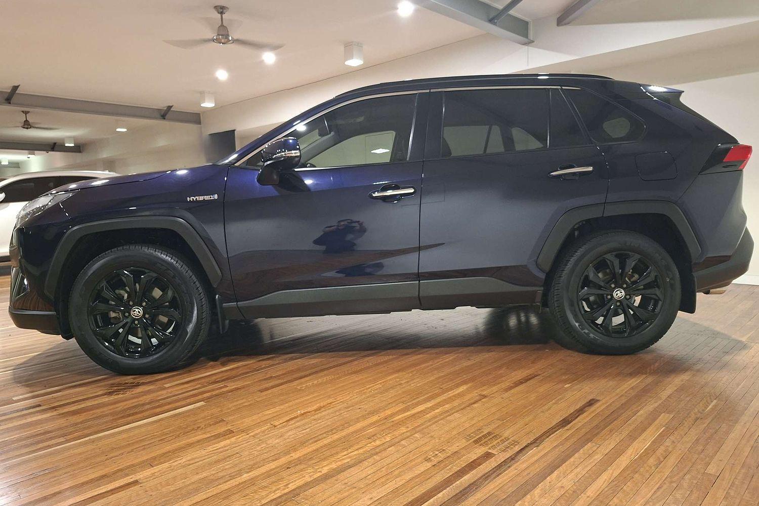 2022 Toyota RAV4 Cruiser 2WD in Blue