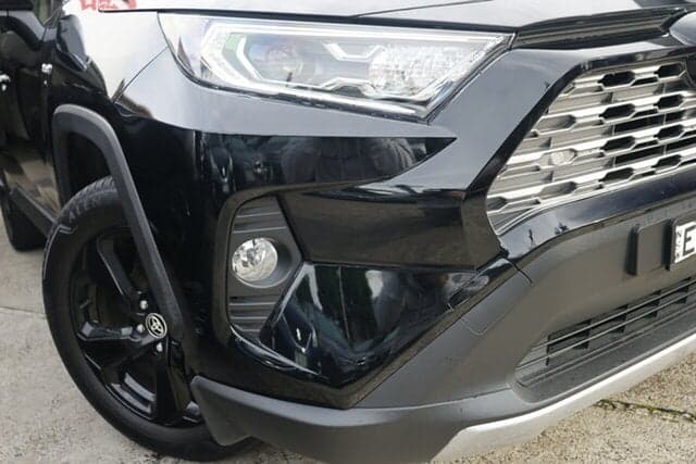 2020 Toyota RAV4 Cruiser in Black