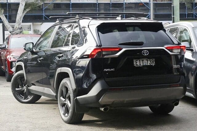 2020 Toyota RAV4 Cruiser in Black