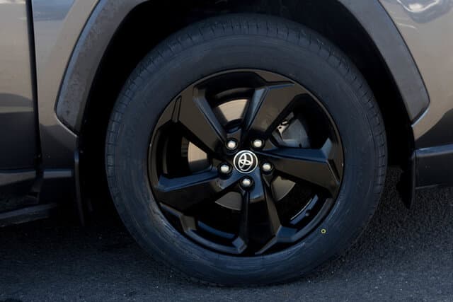 2020 Toyota RAV4 Cruiser 2WD in Silver